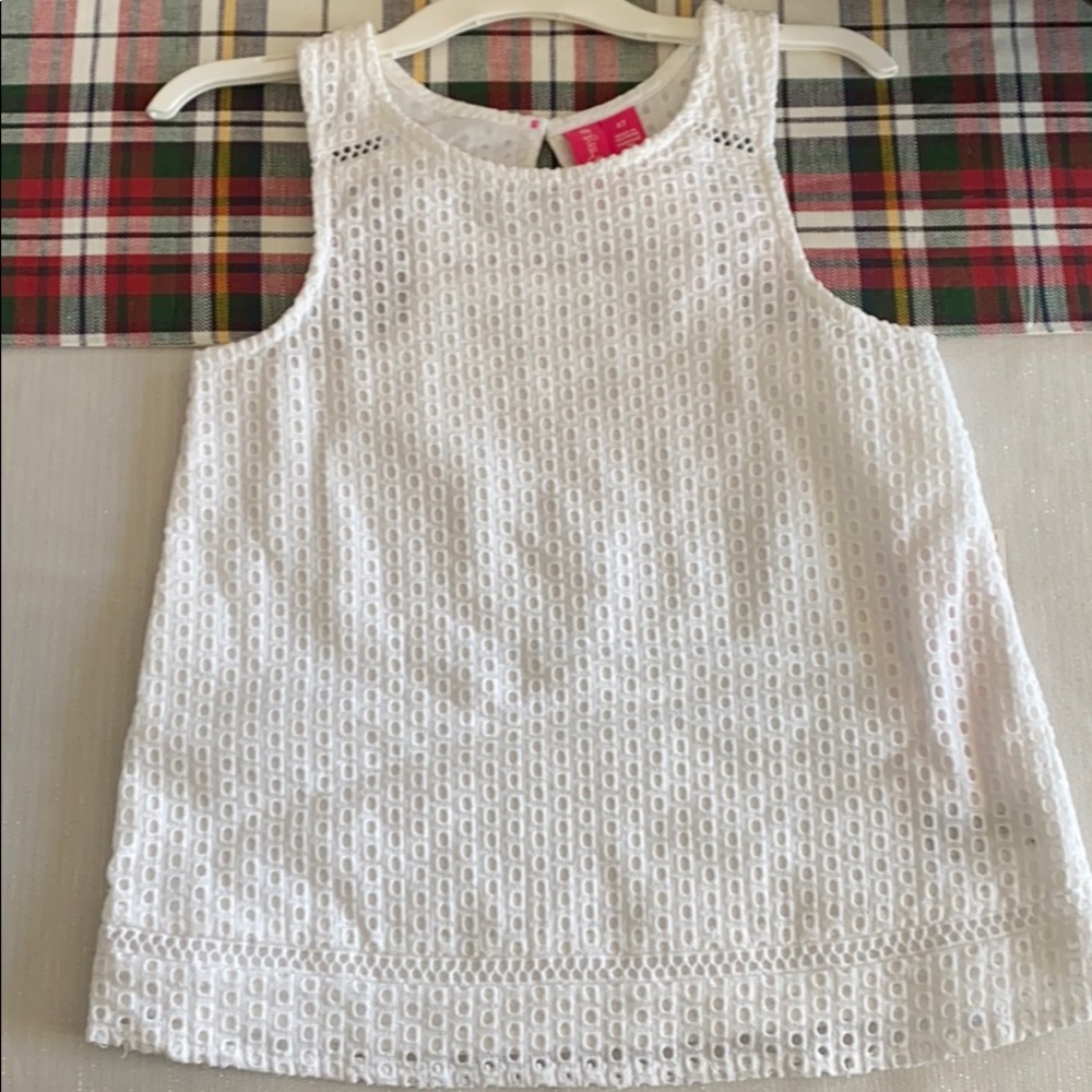 Lily Pulitzer girl eyelet top